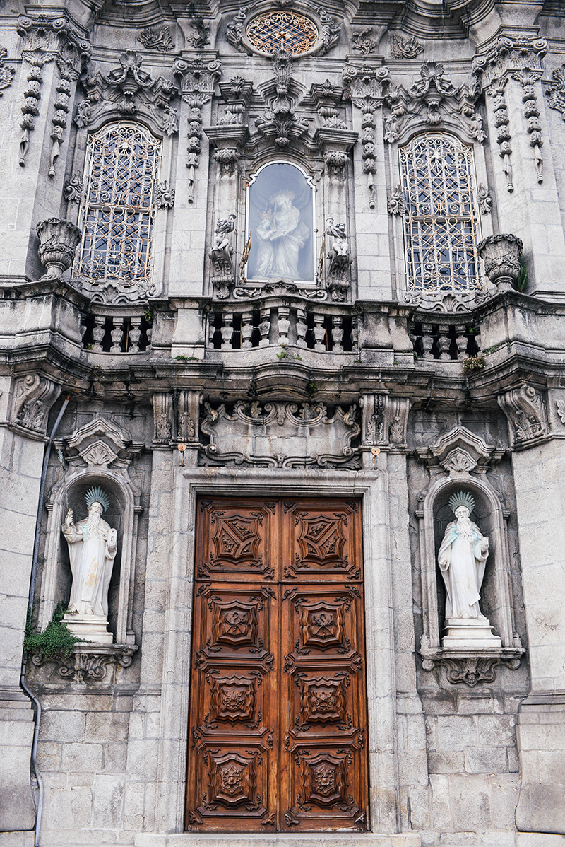 Igreja do Carmo in Porto, Portugal | The Style Scribe