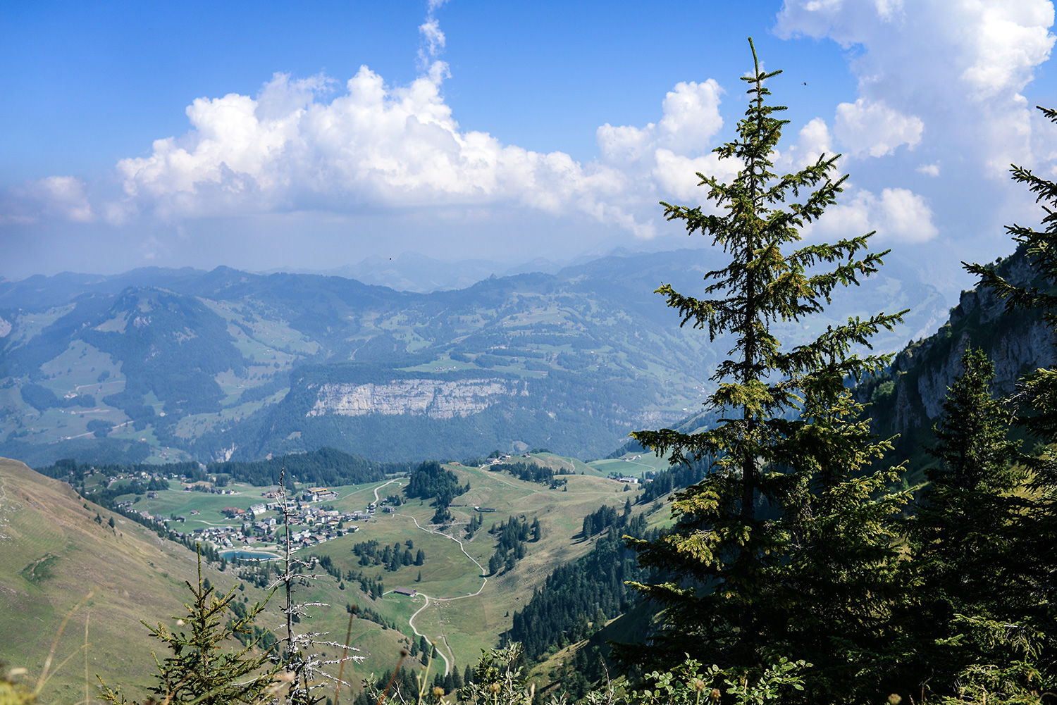 Best Hiking Trails outside of Zurich, Switzerland | Klingenstock Trail in Stoos
