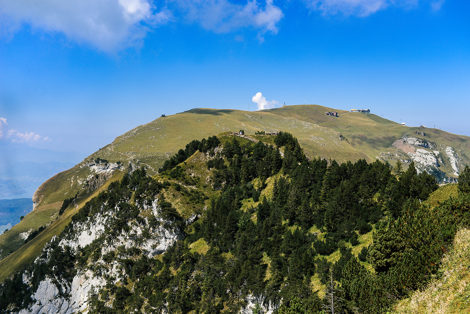 Best Hiking Trails outside of Zurich, Switzerland | Klingenstock Trail in Stoos