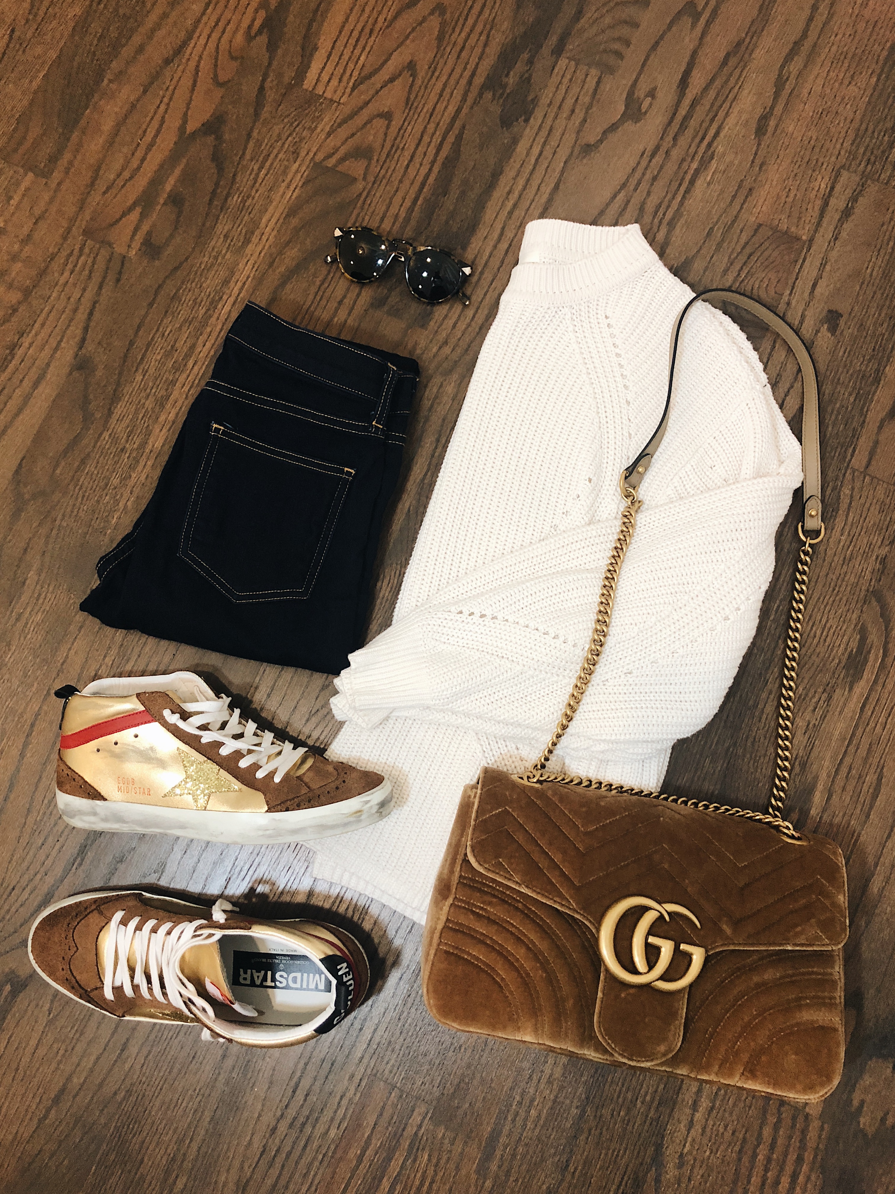 Weekend Outfit Inspiration | Fall Neutrals