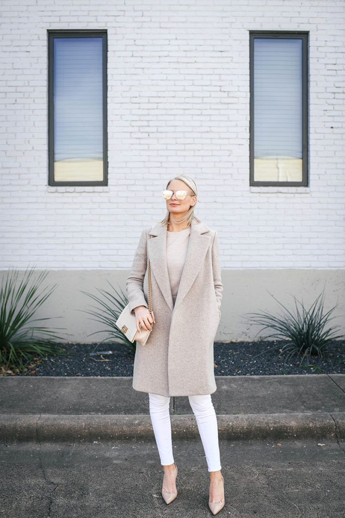 WHITE JEANS THREE WAYS // HOW TO TRANSITION THEM FROM WINTER TO SPRING