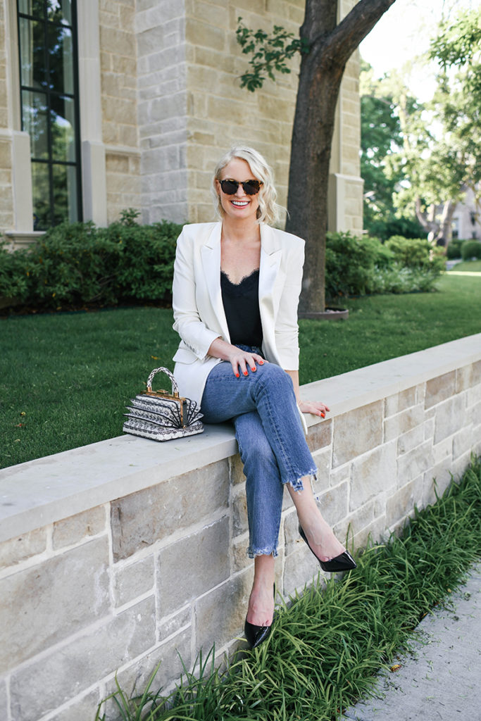 Chic Neutral Outfit Ideas | Blazer and Jeans