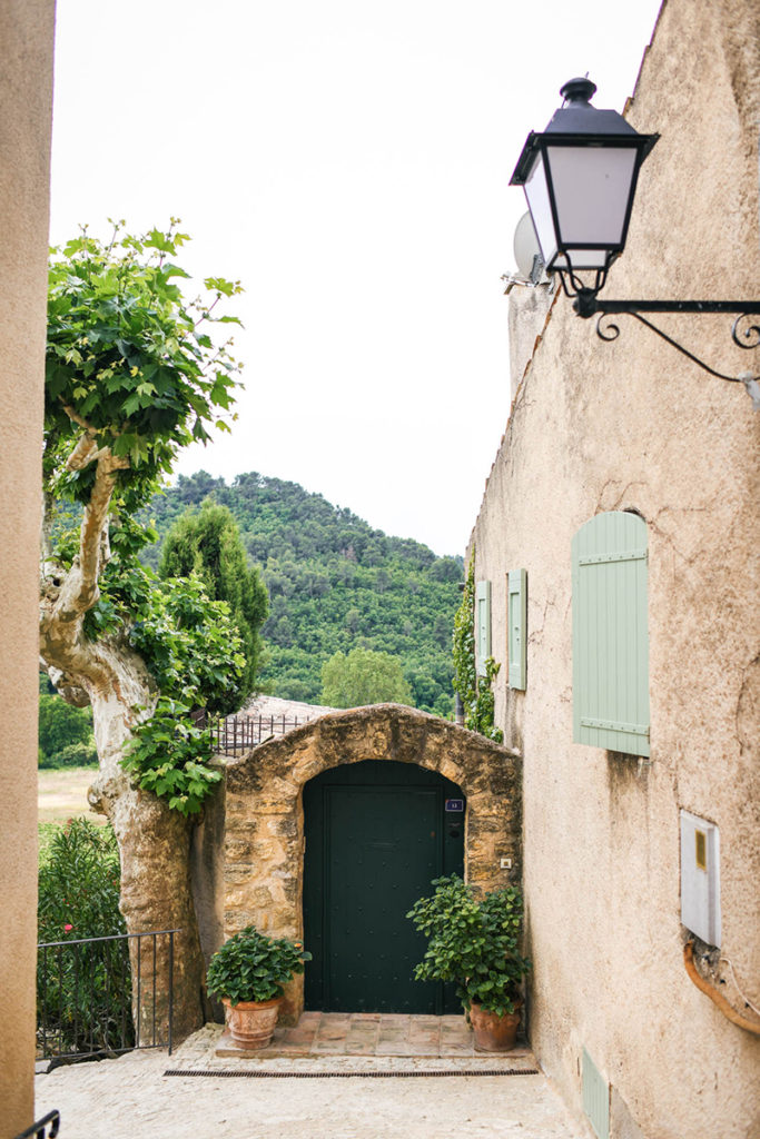 visiting ansois and menerbes, france // provence guide & tips