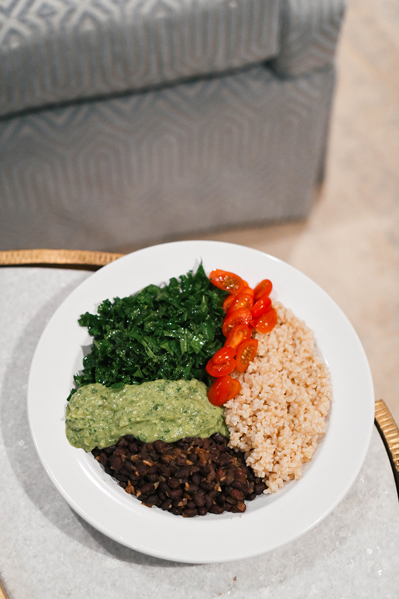 Kale and Black Bean Burrito Bowl // Healthy Recipes to Try in 2020