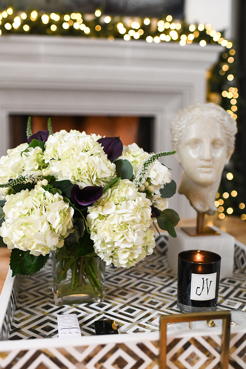 HOLIDAY CARD OUTTAKES + A PEEK AT MY CHRISTMAS DECOR